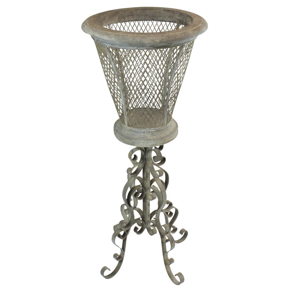 Casita de Flores Basketweave Metal Plant Stand