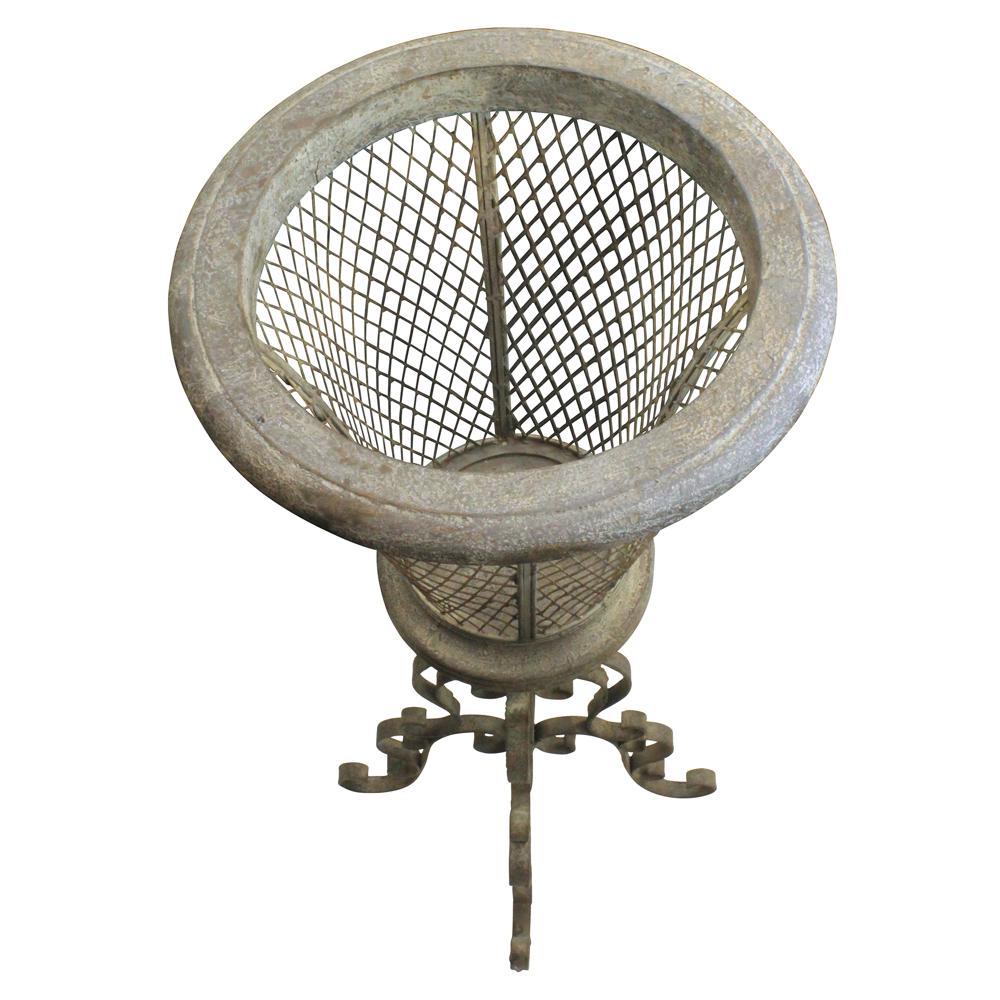 Casita de Flores Basketweave Metal Plant Stand
