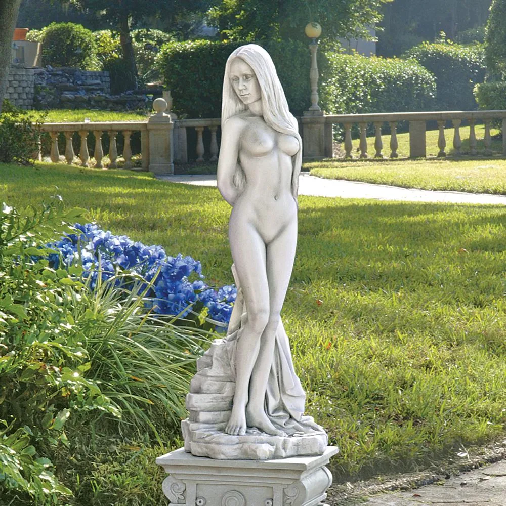 Venus of Pietrasanta Statue