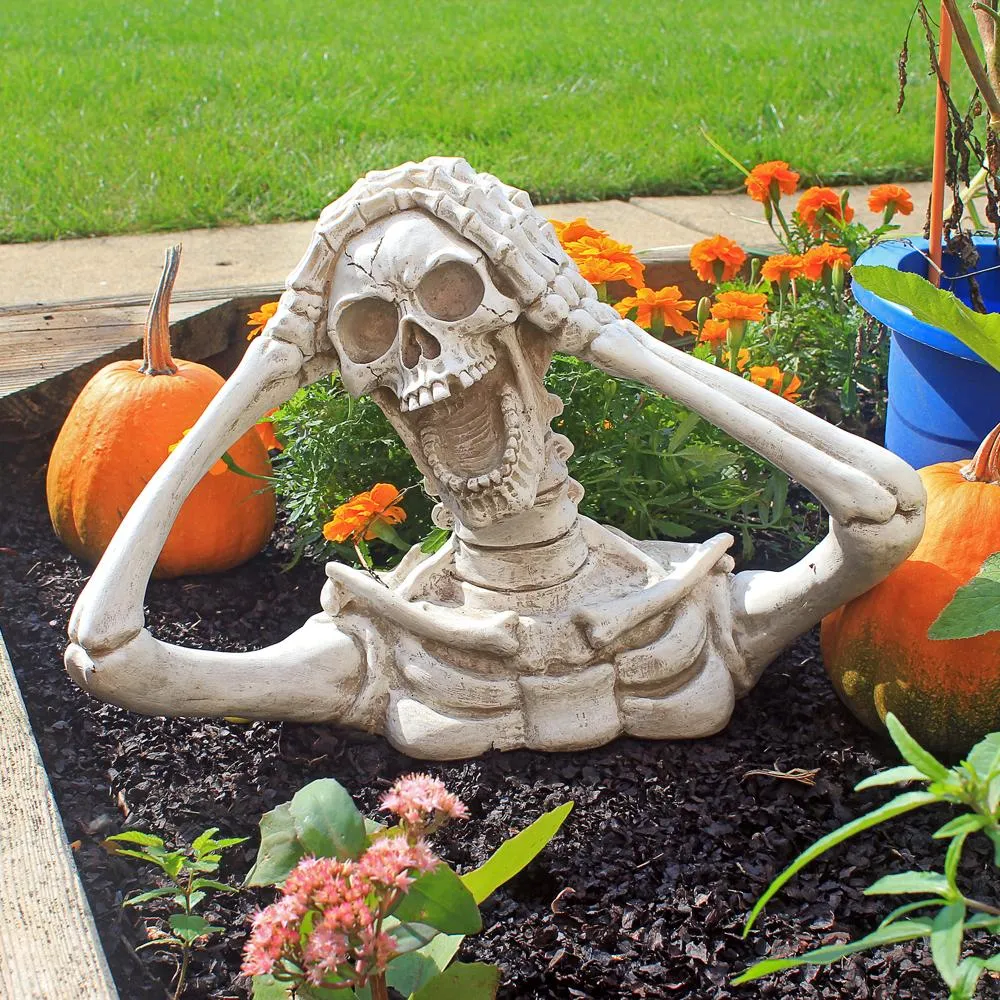 Shriek the Screaming Skeleton Statue: Large