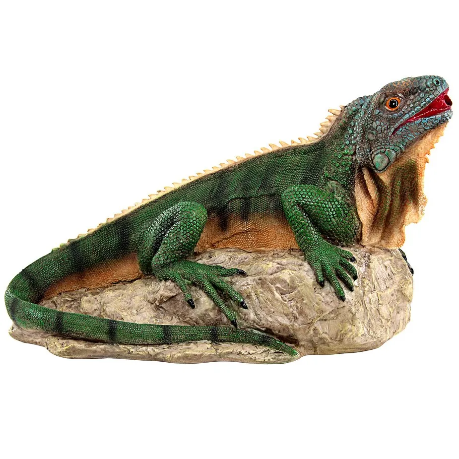 Ike, the Iguana Spitter Piped Statue
