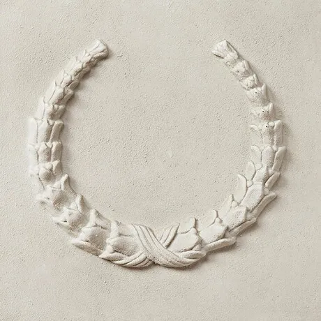 Grande Laurel Sculptural Plinth Base