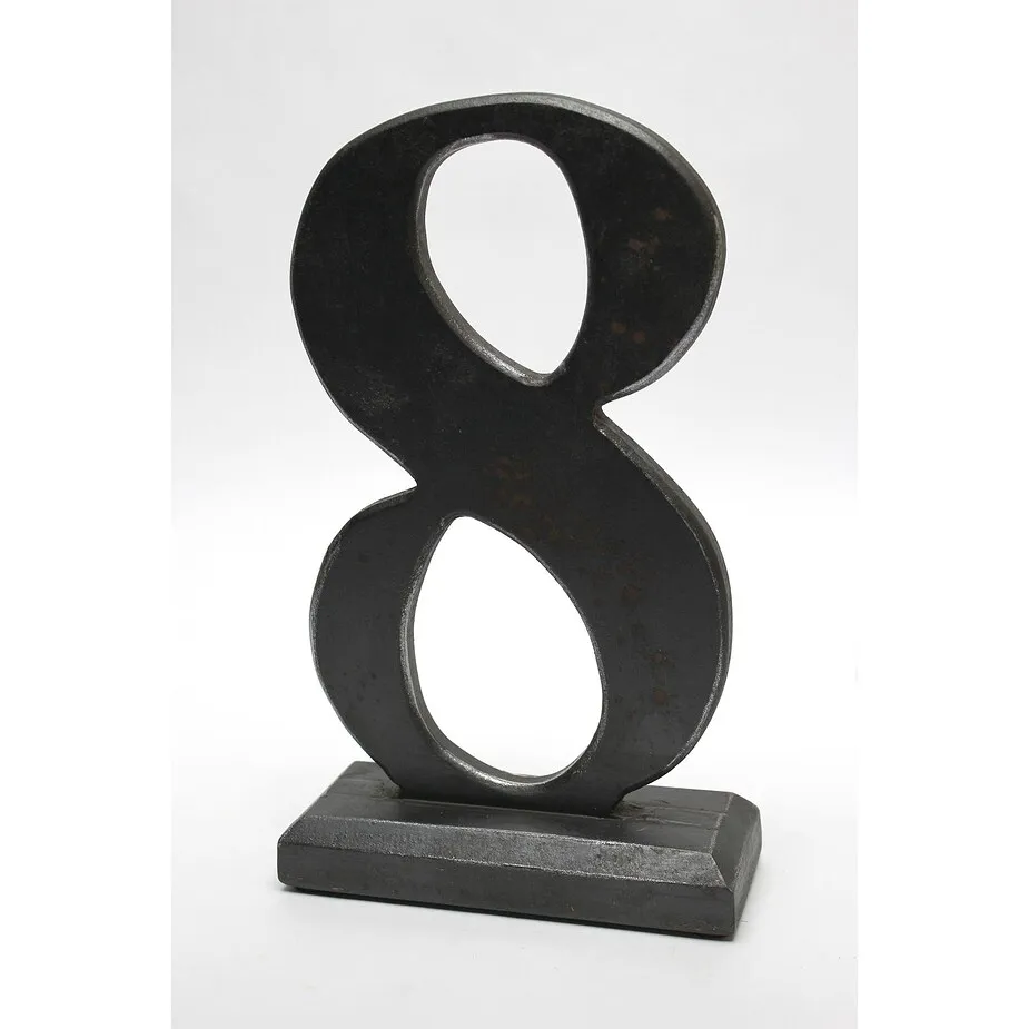 Number 8 Sculptural Typography